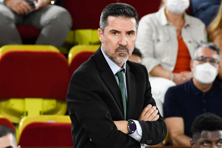 Πρίφτης: “Επιθετικά να βοηθήσουμε τους εαυτούς μας, αμυντικά δεν έχω παράπονο”