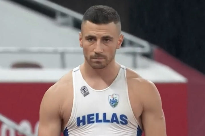 Το άλμα του Θανάση Προδρόμου για το ασημένιο μετάλλιο στο άλμα εις μήκος