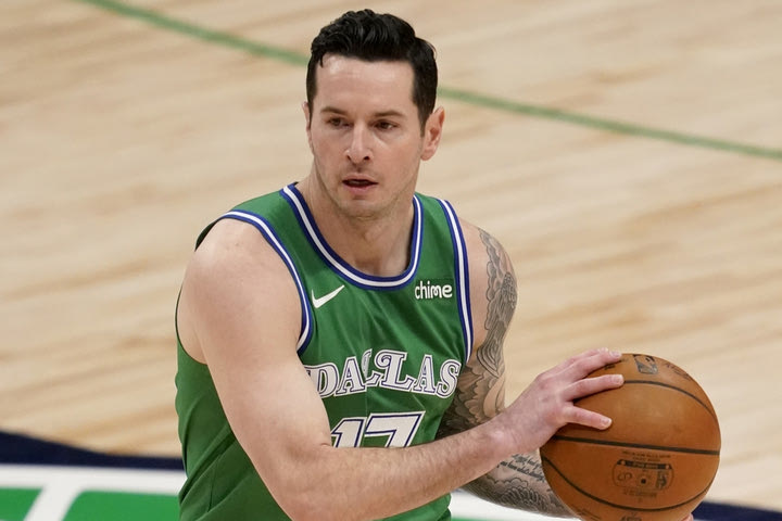 NBA: Ο Τζέι Τζέι Ρέντικ αποσύρθηκε από τα παρκέ