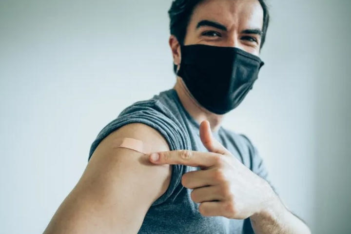 Νέα έρευνα ανακαλύπτει καινούργιο όφελος για την υγεία μας από τον εμβολιασμό