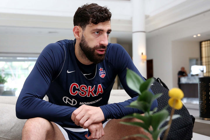 Ο Τορνίκε Σενγκέλια στο SPORT24: “Ο Ιτούδης και ο Ζούρος έχουν όλο το πακέτο”