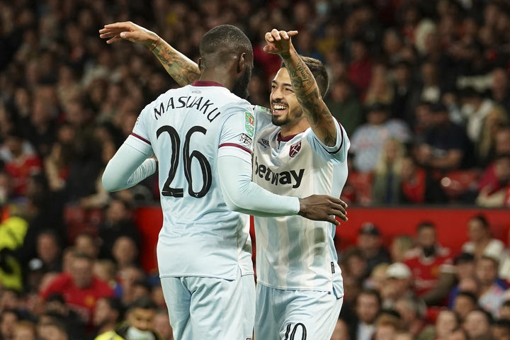 Carabao Cup: Η Γουέστ Χαμ πέταξε εκτός συνέχειας την Μάντσεστερ Γιουνάιτεντ, νίκες στα πέναλτι για Τσέλσι και Τότεναμ