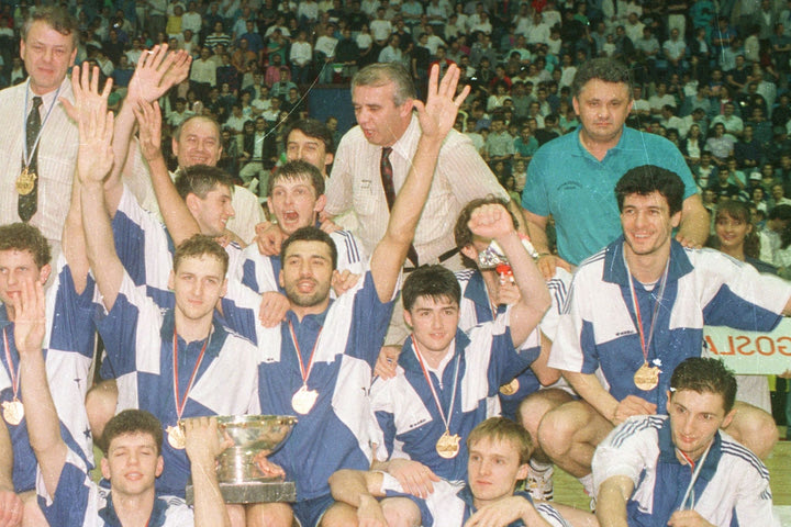 Η μέρα που έκλαψε ο Ζντοβς και διαλύθηκαν οι “πλάβι”