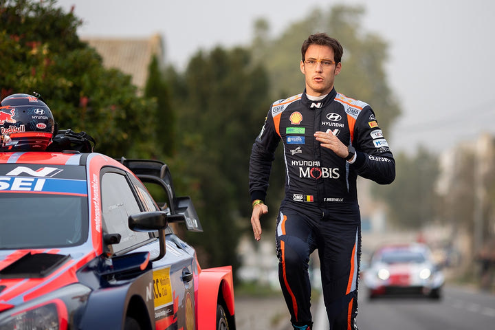 WRC: Ο Τιερί Νεβίλ απόλυτος κυρίαρχος της δεύτερης μέρας στην Ισπανία