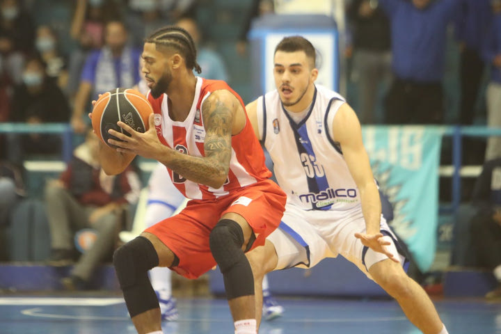 Ηρακλής – Ολυμπιακός 90-96: Έβγαλε την υποχρέωση στην παράταση, αγωνιά για τον Παπανικολάου