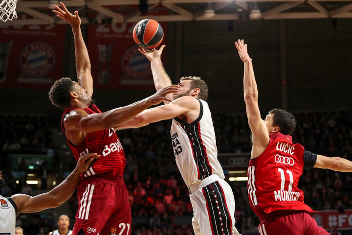 Μπάγερν – Αρμάνι Μιλάνο 83-77: Λούτσιτς, Χίλιαρντ και Γουόλντεν έσπασαν το αήττητο των Ιταλών