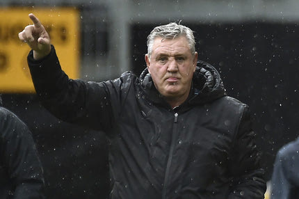 Η Νιούκαστλ “τέλειωσε” τον Στιβ Μπρους