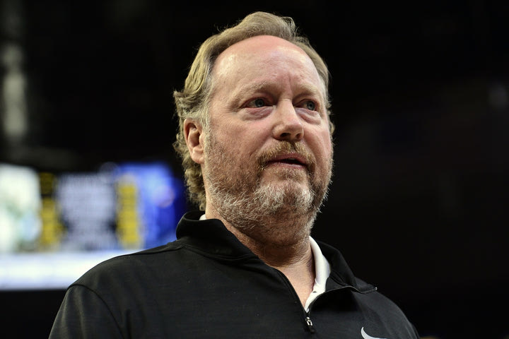 Οι Φοίνιξ Σανς απέλυσαν τον Μάικ Μπουντενχόλζερ μετά από την παταγώδη αποτυχία τους στη σεζόν