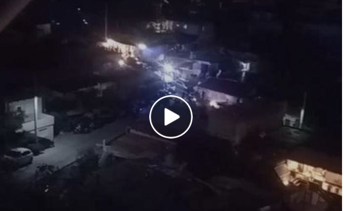Βίντεο ντοκουμέντο από την φονική συμπλοκή στο Πέραμα – Κλεμμένο το Ι.Χ. που εμβόλισε τις μηχανές της ΔΙΑΣ