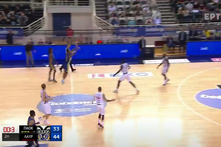 Το buzzer beater του Κάρτερ από το κέντρο