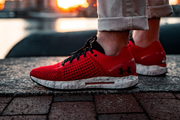 Έκπτωση 60% σε προϊόντα της Under Armour μέχρι τις 26/10
