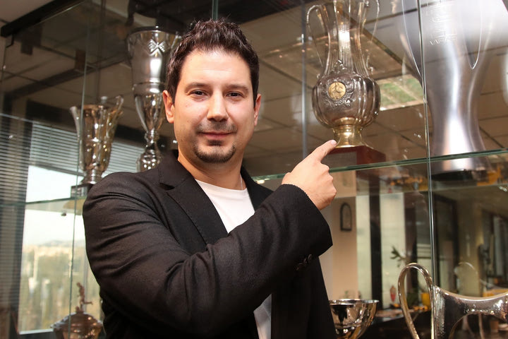 Γιαννίκης: “Είμαι εδώ για σκληρή δουλειά, τίτλους και καλό ποδόσφαιρο”