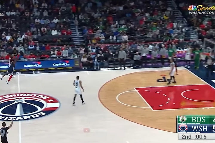 Το buzzer-beater του Χάρελ από το κέντρο