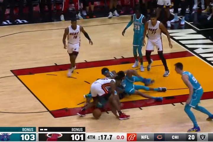Το τρελό φινάλε του αγώνα Χιτ – Χόρνετς