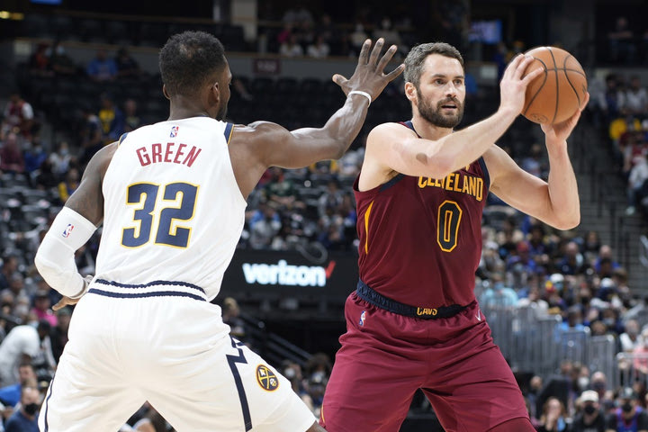 NBA: “Διαλύθηκαν” και οι Καβαλίερς από τον κορονοϊό, αναβολή στο ματς με τους Χοκς