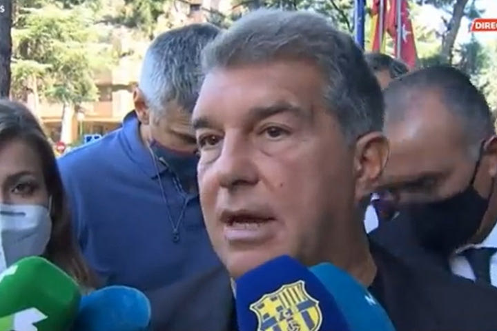 Ξεκάθαρος ο Λαπόρτα για Κούμαν: “Θα είναι προπονητής της Μπαρτσελόνα ό,τι κι αν συμβεί με την Ατλέτικο”