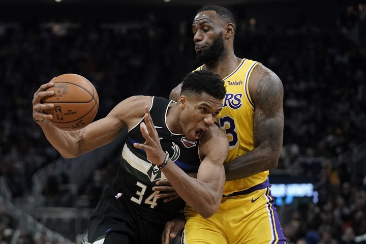Αναλυτής ESPN για ΛεΜπρόν Τζέιμς: “Τρελό να πιστεύουμε ότι βρίσκεται στο επίπεδο των Αντετοκούνμπο – Ντουράντ”