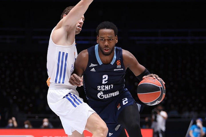 Ζενίτ – Μπασκόνια 83-54: Προπόνηση στην Αγία Πετρούπολη