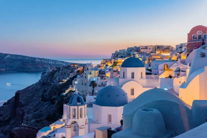 Τα σόσιαλ μήντια ψήφισαν: Οία, το ωραιότερο χωριό του κόσμου