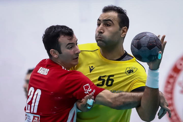 Ολυμπιακός – ΑΕΚ 18-18: Δίχως νικητή το ντέρμπι της Handball Premier μετά από ματσάρα