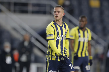 Η Λειψία ετοιμάζει πρόταση για τον Πέλκα σύμφωνα με τους Τούρκους