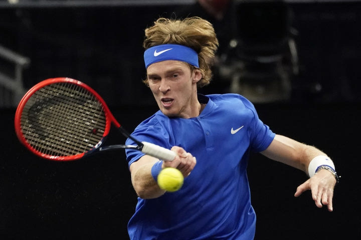 Australian Open: Αποκλεισμός για τον Σβάρτσμαν, χαλαρά ο Ρούμπλεβ
