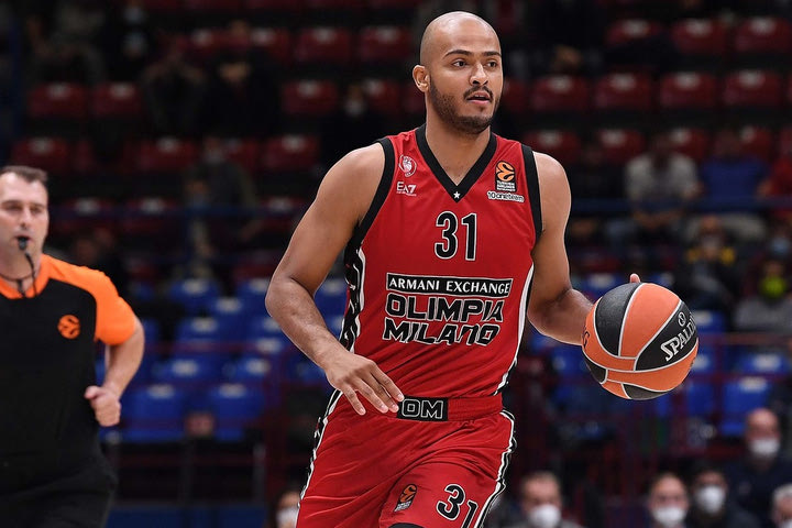 Αρμάνι Μιλάνο – Βίρτους Μπολόνια 79-72: Ο Σιλντς έγραψε το 3-2 στους τελικούς της Ιταλίας