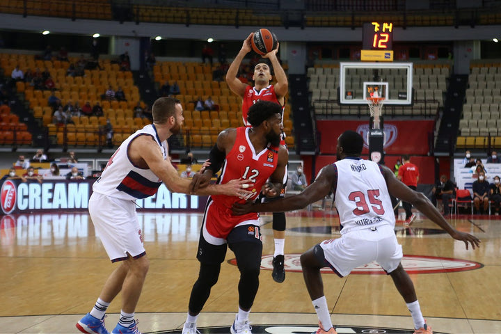 MatchCombo του 3.25 στο Ολυμπιακός – Ρεάλ, η αξία στην Αρμάνι και το over