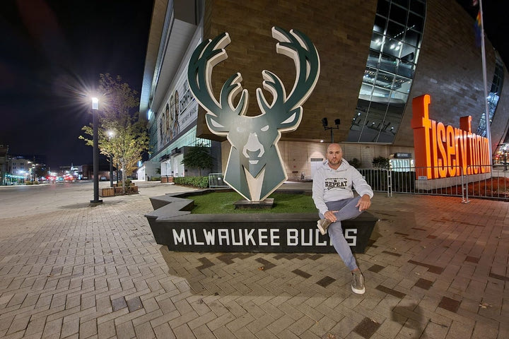 Αποστολή του SPORT24 στο Μιλγουόκι: Ο Γιάννης Αντετοκούνμπο βλέπει τα πράγματα πιο χαλαρά και αυτό τον κάνει πιο επικίνδυνο