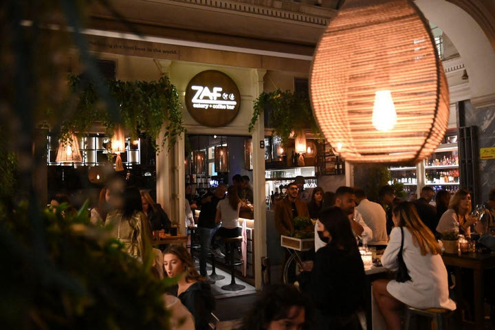 Cocktails, brunch και τις πιο ωραίες φάτσες στην πόλη θα βρεις στο Zaf
