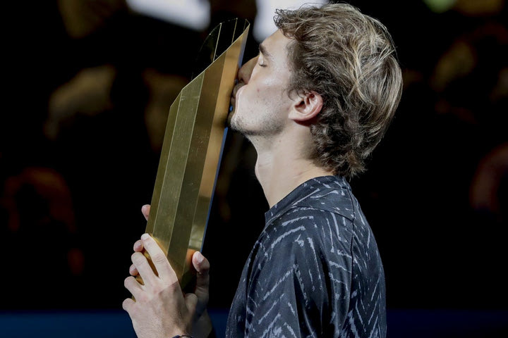 Erste Bank Open: Το σήκωσε στη Βιέννη ο Αλεξάντερ Ζβέρεφ, νίκησε 2-0 τον Τιάφο