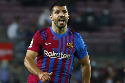 Ο Αγκουέρο ανακοινώνει ότι αποσύρεται την Τετάρτη σύμφωνα με το Radio Marca