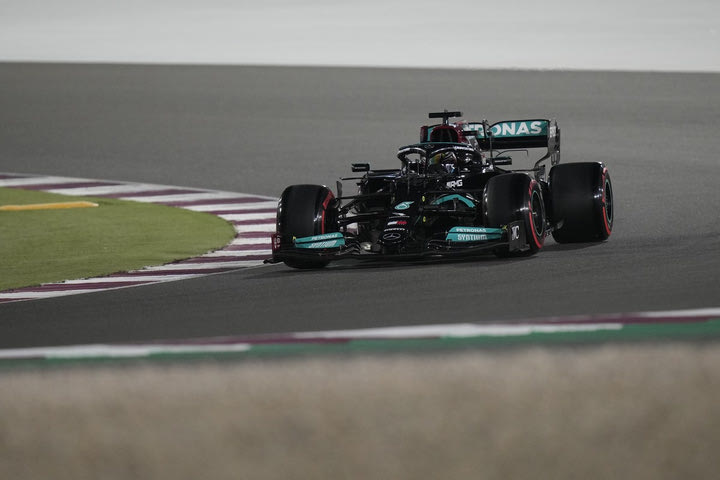 Formula 1, Κατάρ GP: Καταιγιστικός ο Χάμιλτον, στην πολ ποζίσιον του Κατάρ