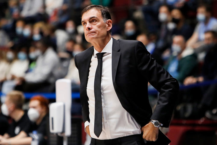 Ολυμπιακός: Ο Ελάιτζα Μπράιαντ προκαλεί τον Μπαρτζώκα να λύσει τη νέα εξίσωση της Εφές