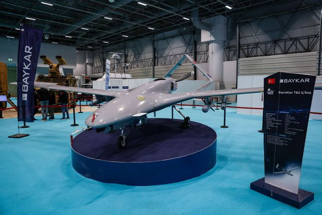 Η Τουρκία ετοιμάζει drones για το ελαφρύ αεροπλανοφόρο της, εφόσον έχασε τα F-35
