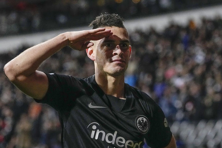 Γκλάντμπαχ – Άιντραχτ 2-3: Συνεχίζουν τις υψηλές πτήσεις τους οι αετοί