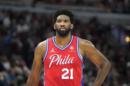 Ο Τζόελ Εμπίντ βρέθηκε θετικός στον κορονοϊό και χάνει το παιχνίδι με τους Μιλγουόκι Μπακς