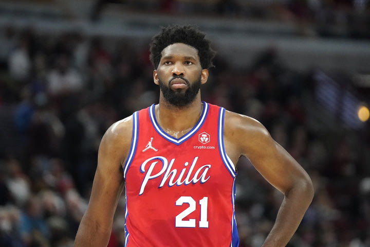 NBA, Φιλαντέλφια Σίξερς: Ο Τζόελ Εμπίντ δεν θα παίξει ούτε στο Game 3 με τους Μαϊάμι Χιτ