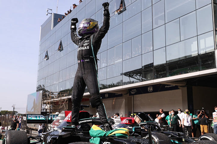 Formula 1: Πώς επηρεάζει τη μάχη του τίτλου ο κινητήρας – “ρουκέτα” του Χάμιλτον