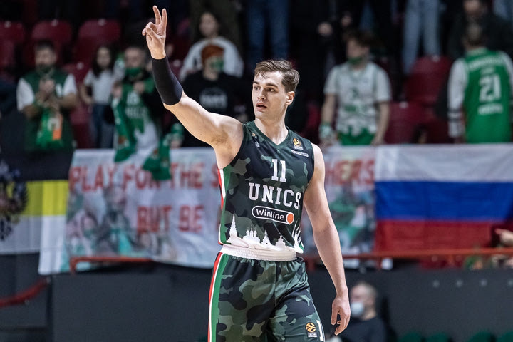 Ούνικς μεταγραφές: Παρελθόν και επίσημα ο Χεζόνια