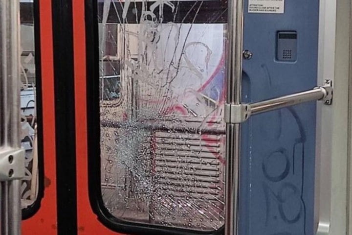 Η ΣΤΑΣΥ καταγγέλλει βανδαλισμούς σε συρμούς του ΗΣΑΠ μετά από αθλητικούς αγώνες στο Ολυμπιακό Στάδιο