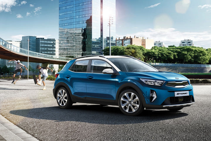 Kia Stonic με τιμή από 14.790 ευρώ και 5 χρόνια δωρεάν service