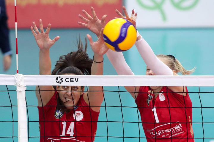 Ολυμπιακός βόλεϊ γυναικών: Νίκησε 3-2 την Πόρτο αλλά αποκλείστηκε από τη συνέχεια του CEV Cup