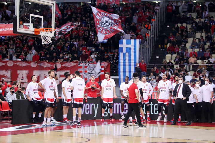 ΚΑΕ Ολυμπιακός: “Γεμίστε το ΣΕΦ, όχι σε ακρότητες και χυδαιότητες”
