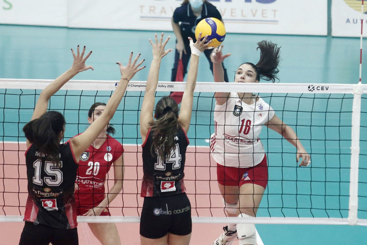 Ολυμπιακός βόλεϊ γυναικών: Ήττα με 3-0 σετ από την Πόρτο στο πρώτο ματς για τους “32” του CEV Cup