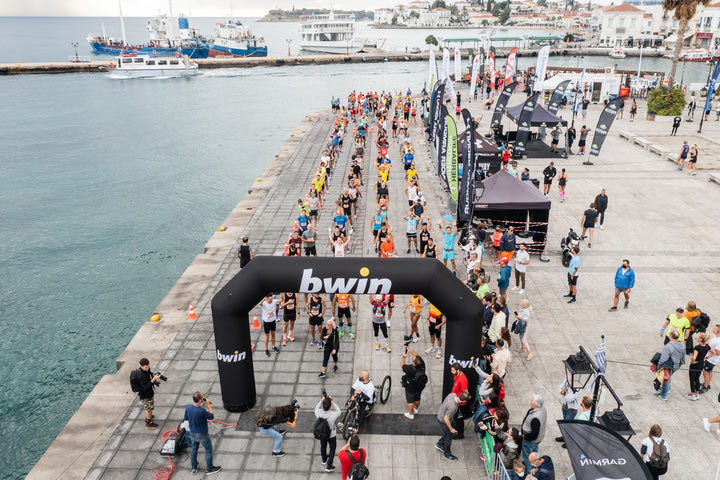 Spetses Mini Marathon: Ήμασταν εκεί στα δέκα χρόνια γιορτής του αθλητισμού