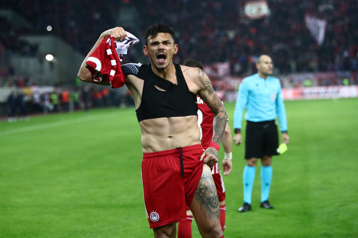 Ολυμπιακός – Φενέρμπαχτσε 1-0: Τικίνιο ο τιμωρός και βλέπει ακόμη και την πρώτη θέση