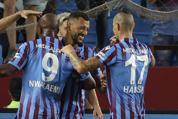 Μπεσίκτας – Τράμπζονσπορ 1-2: Νίκη στο 90+9′ παρά τον τραυματισμό του Μπακασέτα