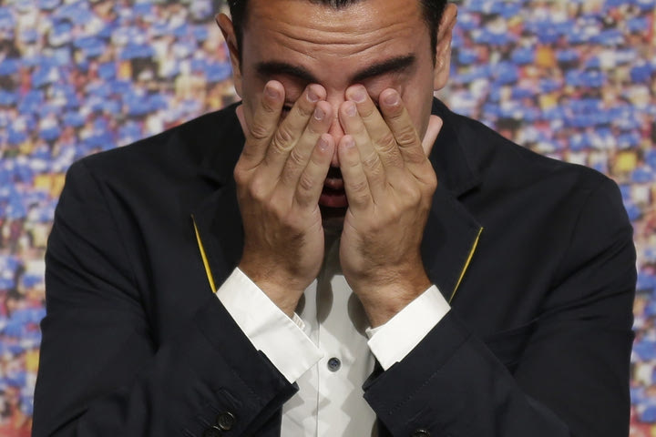 Τσάβι: Αποχαιρέτισε με δάκρυα στα μάτια τους παίκτες της Αλ Σαντ, μετράει αντίστροφα για Μπαρτσελόνα