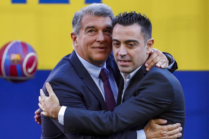 Μπαρτσελόνα: Ο Λαπόρτα έκανε ανεπίσημη πρόταση στον Τσάβι να μείνει για ακόμα έναν χρόνο